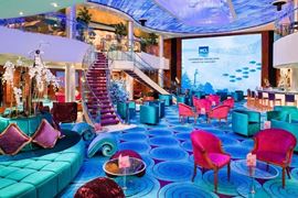 Norwegian Cruise Line - Pearl Main Bar